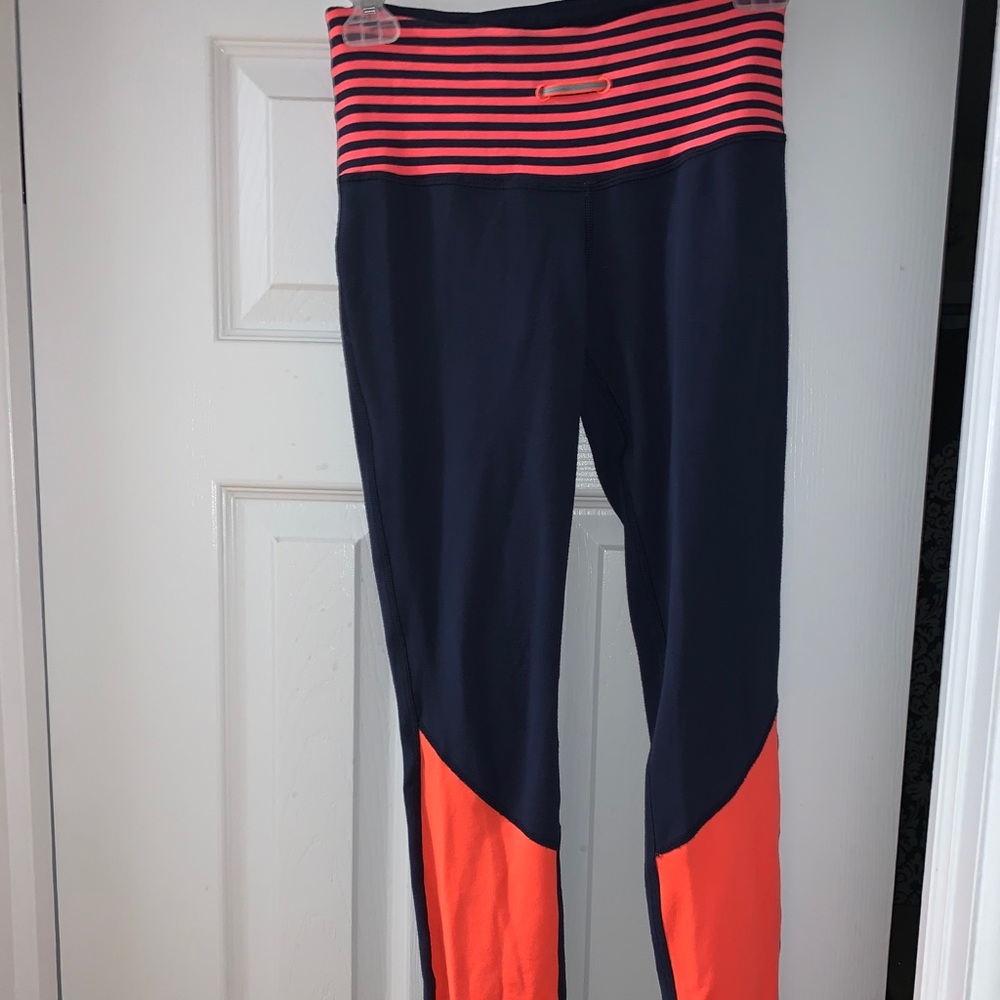 Lululemon Navy & Coral Reversible legging - Size 4